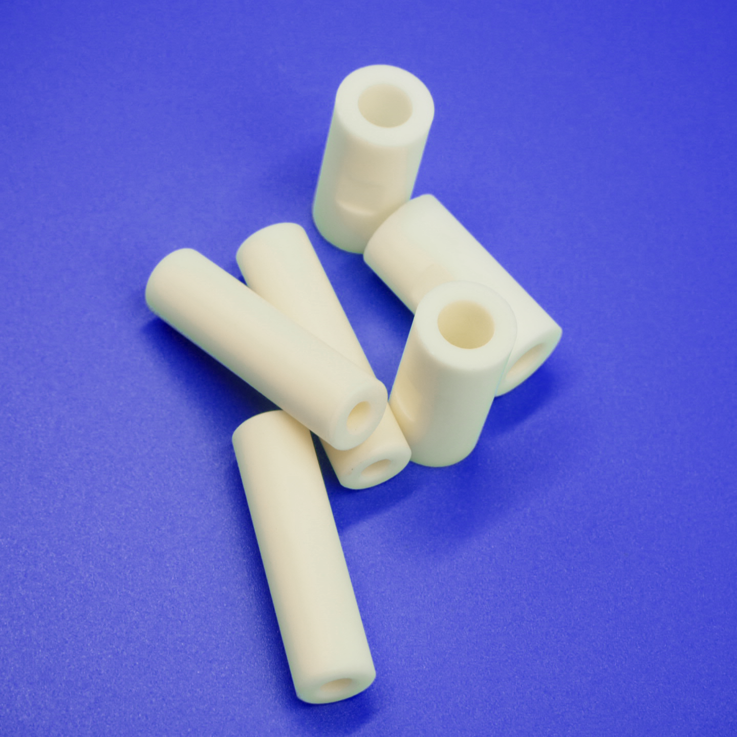 SHENGYIDA manufacturers custom Heat Resistant Alumina Ceramic Insulating Bushing Bush Tube 95%-99% Al2O3