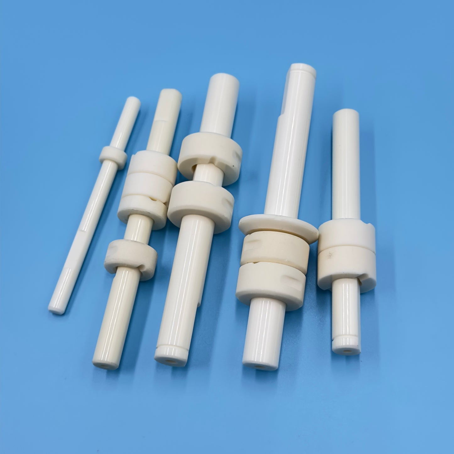 Custom High Temperature 99% 95% Alumina Ceramic Piston Rods Plug Plunger Shaft Sleeves