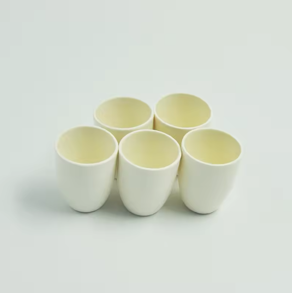 Various Size Material Alumina Cylindrical Crucibles Alumina Ceramics Crucible for Laboratory