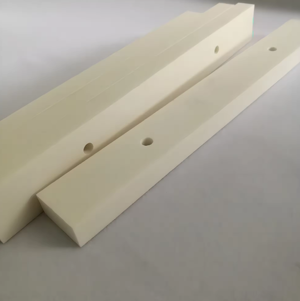 Custom High Temperature Rectangle Machine Part CNC Mechanical Ivory Color 99.5% Alumina Ceramic Rod