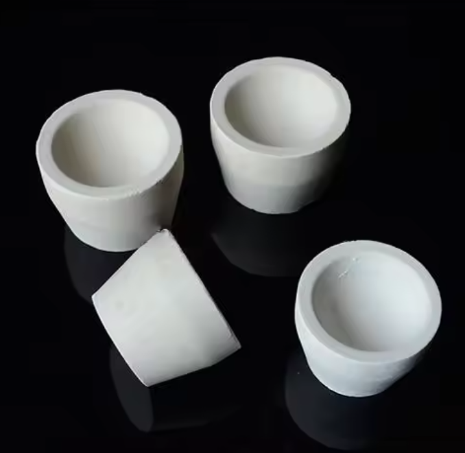Alumina Cylindrical Crucibles Various Size Material Alumina Ceramics Crucible for Laboratory